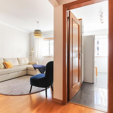 Laranjeiras Design By Homing Apartment Lisbon Bagian luar foto