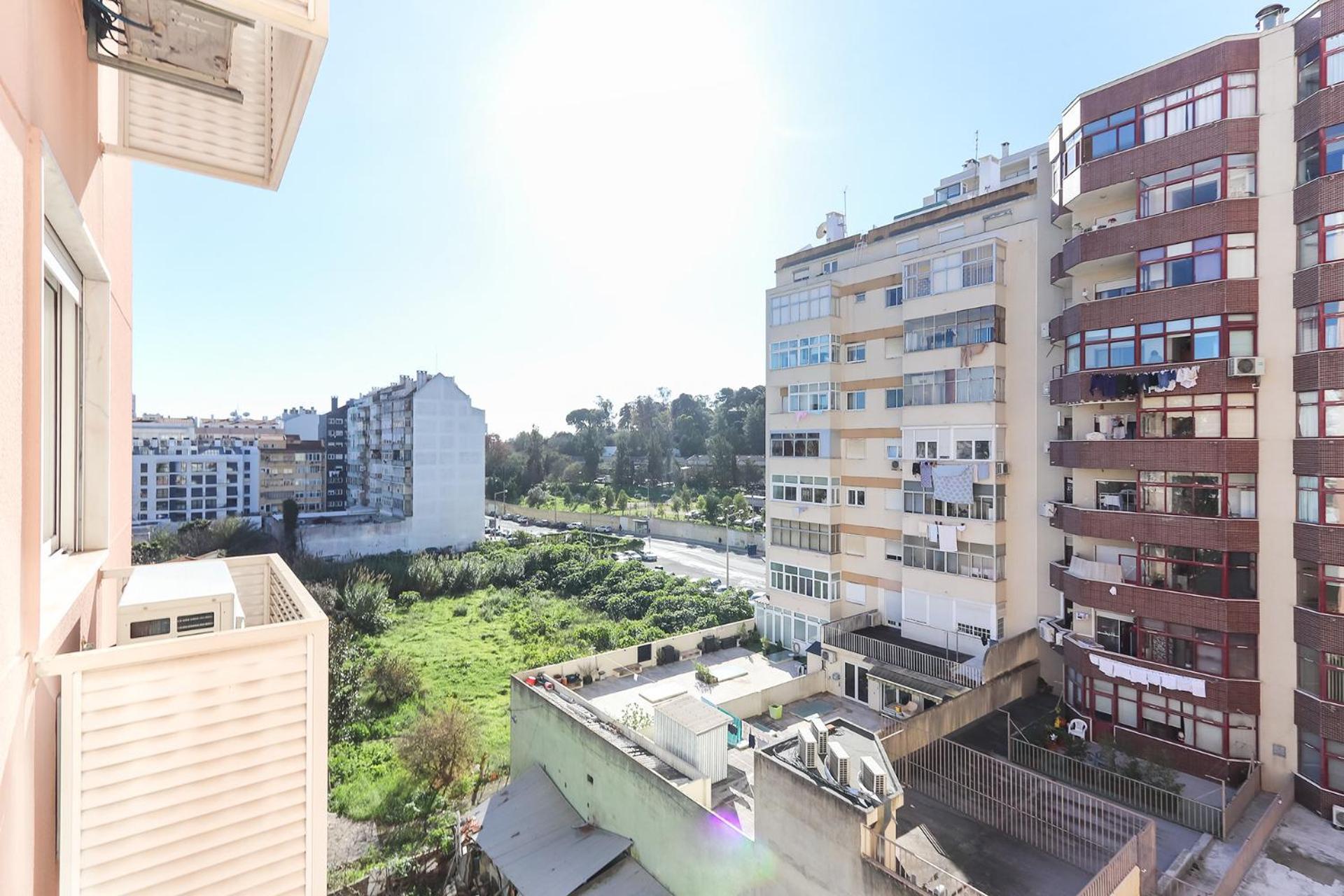 Laranjeiras Design By Homing Apartment Lisbon Bagian luar foto