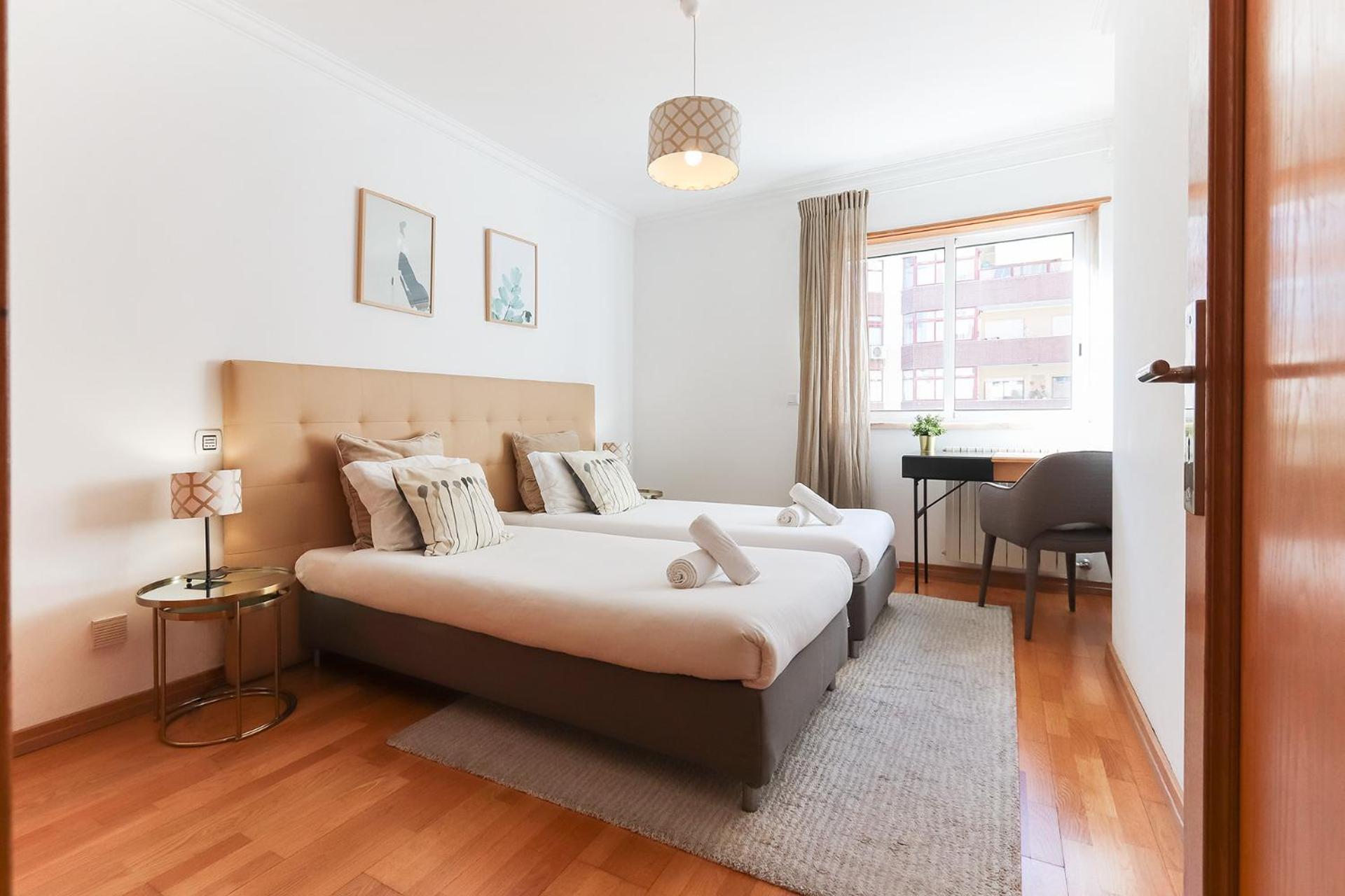 Laranjeiras Design By Homing Apartment Lisbon Bagian luar foto